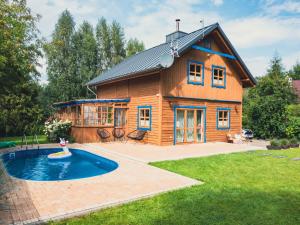 Detached house with large garden, pool, sauna and jacuzzi, Perlino