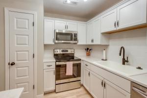 Boat Slip and Pool Access Lake of the Ozarks Condo