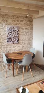 Appartements Gite la Coursive : photos des chambres