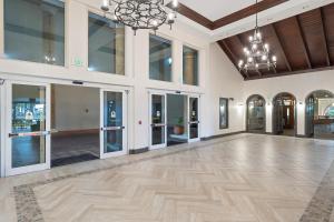 Shores of Panama, Unit 2104