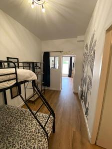 Le cocon de Didine, beau F2, 2 places de parking clos, proche Disneyland