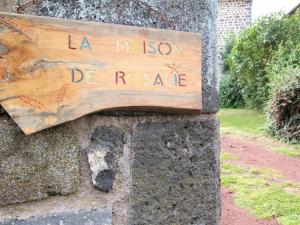 Maison restaurée proche nature avec terrasse et poêle à bois, près du Puy-en-Velay - FR-1-582-177