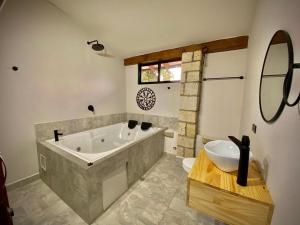 Luxury Villa In Provenza