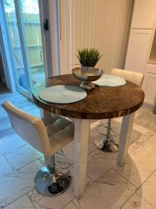 Spacious n Cozy 3 Bedroom 15 min from Downtown