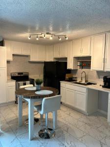 Spacious n Cozy 3 Bedroom 15 min from Downtown