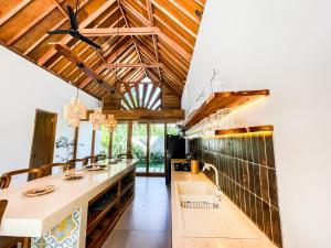 Villa Mariposa: Holiday Dream. New Listing offers