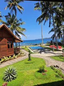 WOODEN HOUSE CANDIDASA - 八丹拜