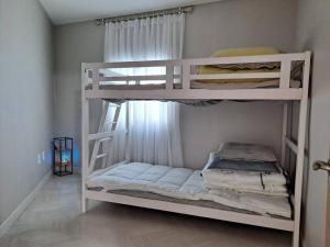 Dongpirang Purple House 1