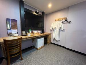 Maldives Hotel & Hostel