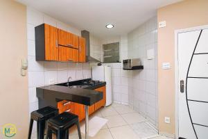Studio com pequena varanda em Copacabana