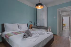 Estia Thessaloniki Apartment, cozy, spacious, sunny, 2 rooms-5 beds