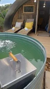 11 Mountain Stream Hot Tub Self Catering - Sir Lowry Pass