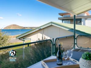 Beautiful Sea Front 3BR with Great Views