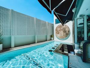 Ratri Hotel Phuket Old Town