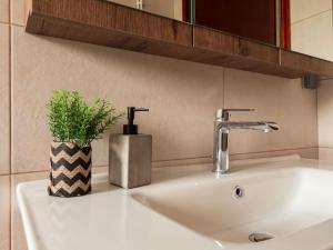 Andronikos Guest House