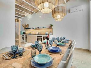 Casa Mandarina: 4 Bedrooms - 2 Terraces - Parking
