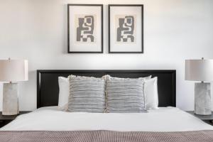 Mission Valley 1br w gym wd pool nr bars SAN-18