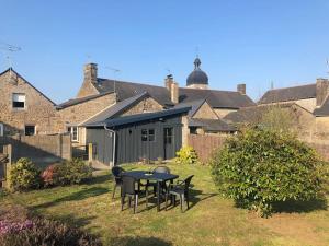 Maisons de vacances Location saisonniere a Cogles : photos des chambres