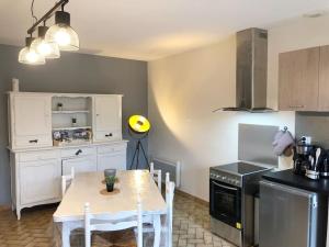 Maisons de vacances Location saisonniere a Cogles : photos des chambres