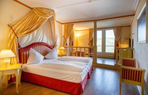 Junior Suite room in Romantik Hotel Schloss Rheinfels