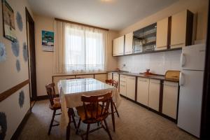 Ari City Center Apartment