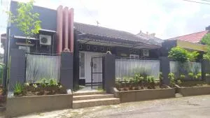 Endah Homestay Syariah - 巴图拉登