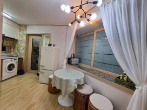 Dongpirang Purple House 2