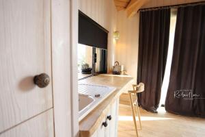 Maisons de vacances les Hauts de Rebeillou - Cabane Spa : Maison 1 Chambre