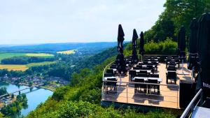 LES 7 MEUSES - Restaurant & Hébergements HÔTELIERS - INSOLITES - WELLNESS - GÎTES