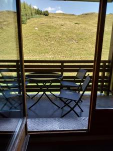 Appartement Hauteurs Super Besse - 4 personnes -Piscine & Garage