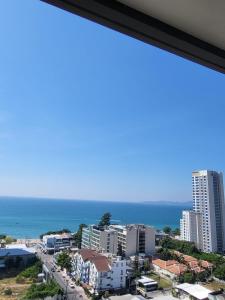 Luxury suite with sea view.