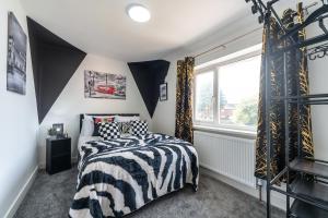 Aseda 4 BedRoom Private Parking, Game Zone -Pool table, Garden Home