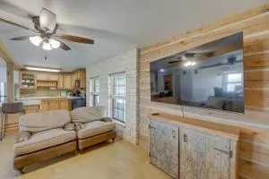 Elgin Retreat at Charming Country Cabin! - باستروب