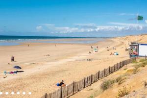 Maisons de vacances Bright house with garden in Sables-d'Olonne : photos des chambres