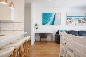 Sandy Shores A Spacious Newcastle Beach Escape