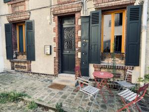 Appartements Maison de ville - Paris en 15 mn ! - 4 pers- 1 bebe - Vintage & Music ! : photos des chambres