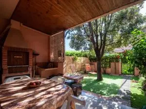 Casa a schiera con giardino a pochi passi dal mare - Costa degli Angeli