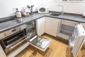 The Avenue Apartment