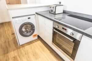 The Avenue Apartment