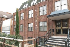 The Avenue Apartment