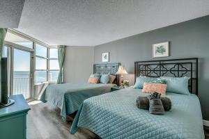 Amazing View Ocean Front Condo on CB 16th floor