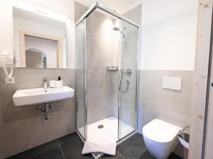 Deluxe Double Room with Extra Bed