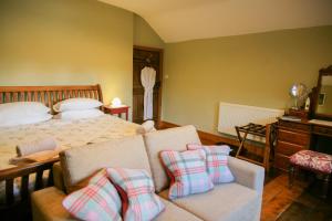 Superior King Room with Private External Shower Room room in Huntlands Farm Bed & Breakfast