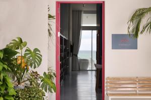 Adika - The beachfront Loft