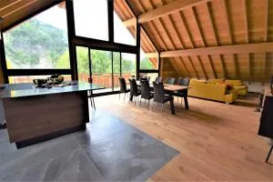 VAUJANYLOCATIONS - Sertetsagne - LʼEnversin