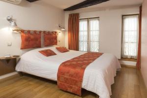 Hotels Le Saint Michel : photos des chambres