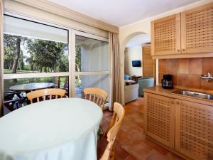 Luxury apartment with a microwave 2 5km from historic Porec