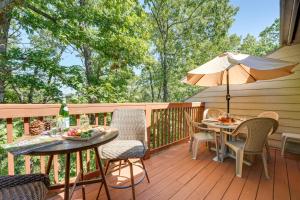 Near Silver Dollar City | Spacious 2BR 2 12 BA