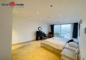 Pretty 4BR Penthouse MB7 with Private Heated Pool at New Marina