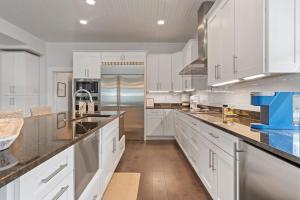 Cobalt Cottage History at your doorstep